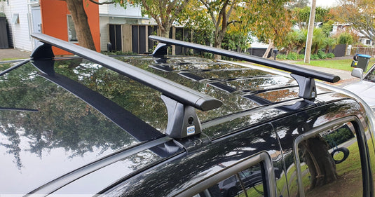Nissan Navara D22 1997-2015 CRUZ Roof Racks