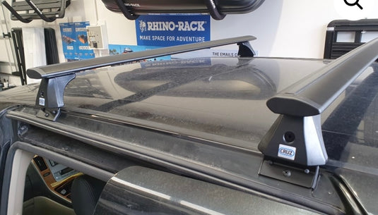 Toyota Alphard 2002-2008 - CRUZ Roof Racks 2 bar set