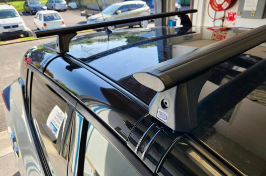 Roof Racks Nissan Leaf 2017 onwards GEN2 Cruz 2 bar kit