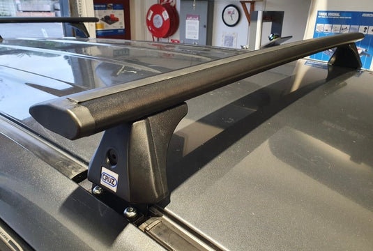 Roof racks Toyota Vanguard - CRUZ Roof Racks Aero Bars bolt on type
