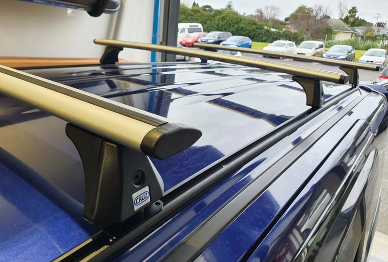 Load image into Gallery viewer, Honda Stepwagon 2005-2009 CRUZ Roof Racks - 3 bar kit
