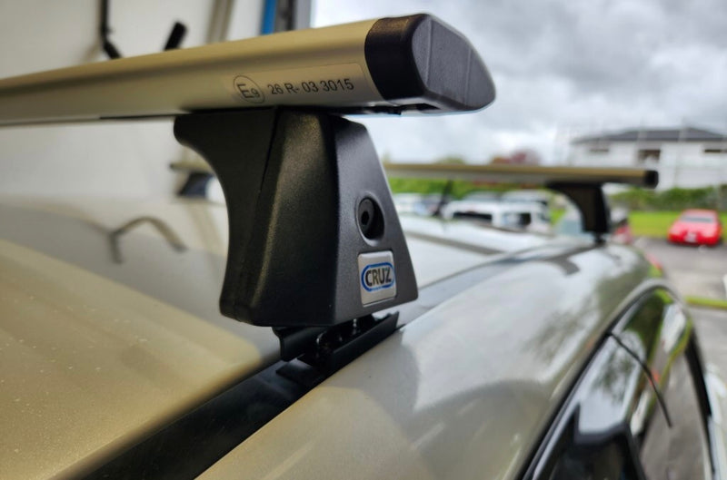 Load image into Gallery viewer, Subaru XV 2011-2017 Cruz roof rack kit
