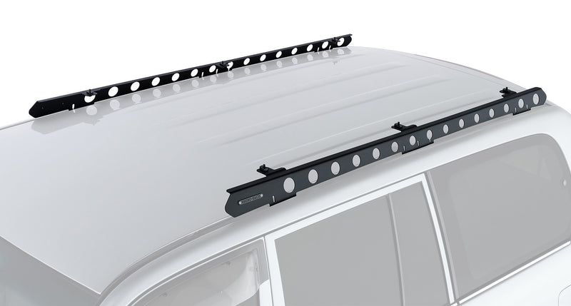 Load image into Gallery viewer, Toyota Landcruiser 100 series Rhinorack Pioneer tray with Backbone mounting kit
