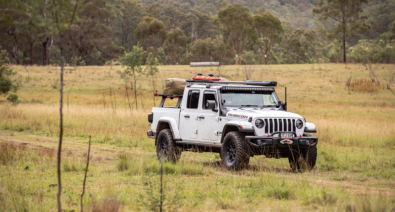 Load image into Gallery viewer, Jeep Wrangler Overlanding Kit- Rhino-Rack Pioneer Platform Roof Tray
