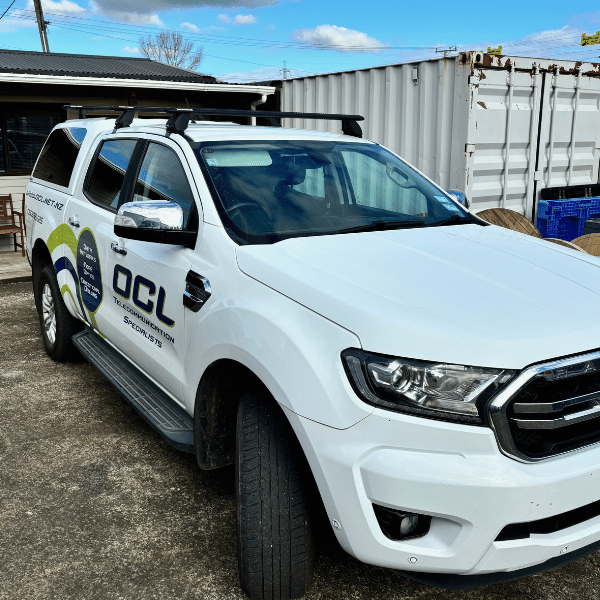 Load image into Gallery viewer, Rhino-Rack Overhang Vortex Bar Clamp on Roof Racks
