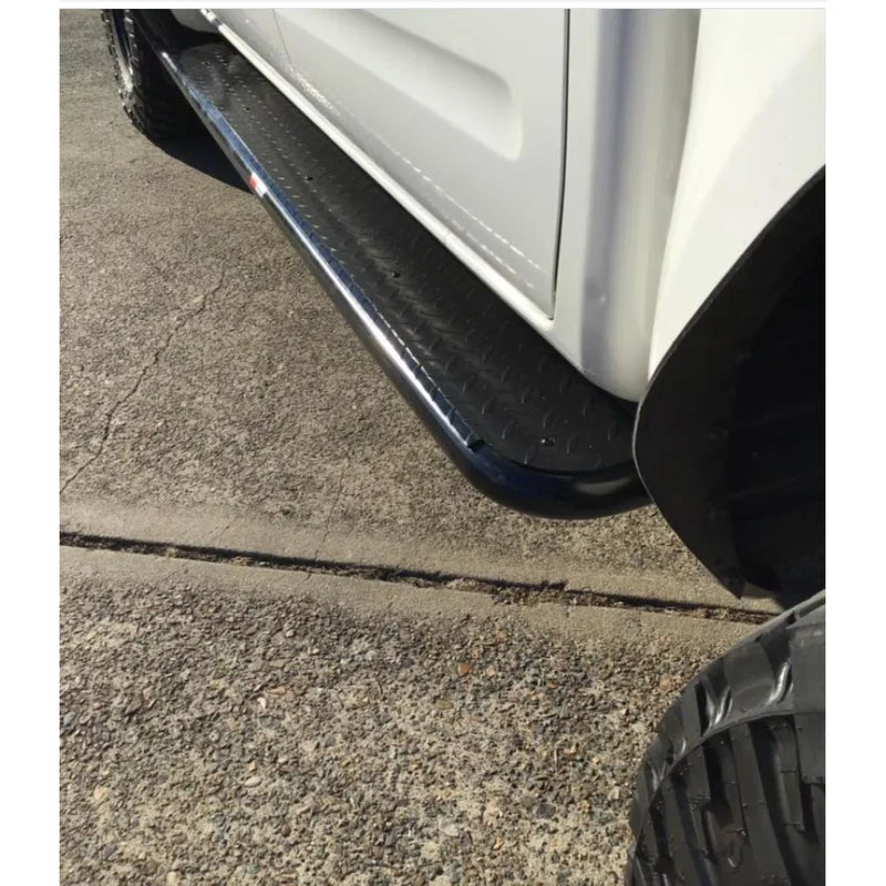 Load image into Gallery viewer, Black running board for Nissan Navara D40 2005-2015 with premium steel brush bars
