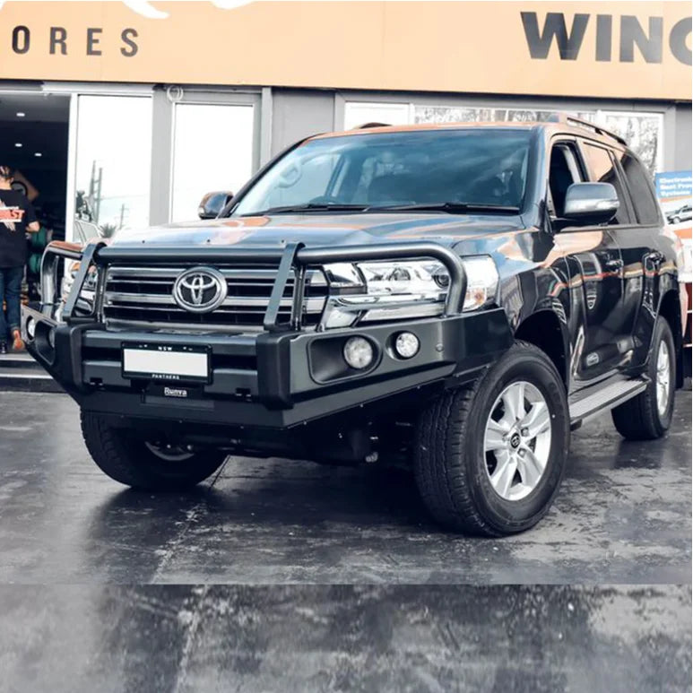 Load image into Gallery viewer, Black Toyota Land Cruiser with Rockarmor Elite Steel bull bar suitable for Toyota Landcruiser
