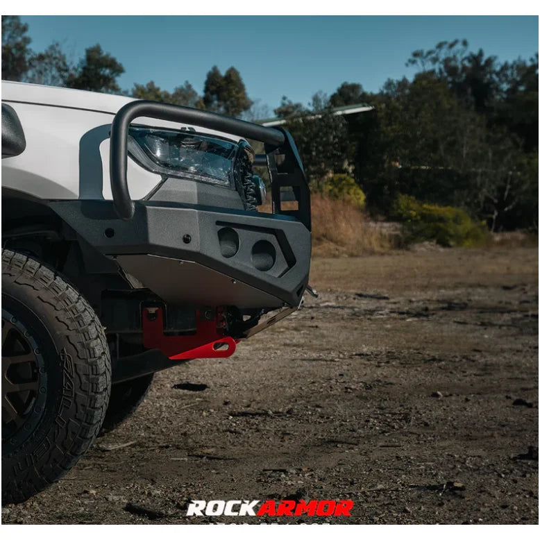 Load image into Gallery viewer, White Ford Everest bull bar with black bull bar and red tow hook for UA2 Ford Everest
