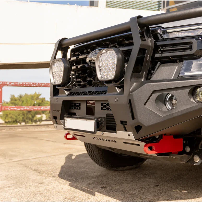 Load image into Gallery viewer, Black rockarmor gt bull bull bar with lights and red tow hooks for gen ford everest
