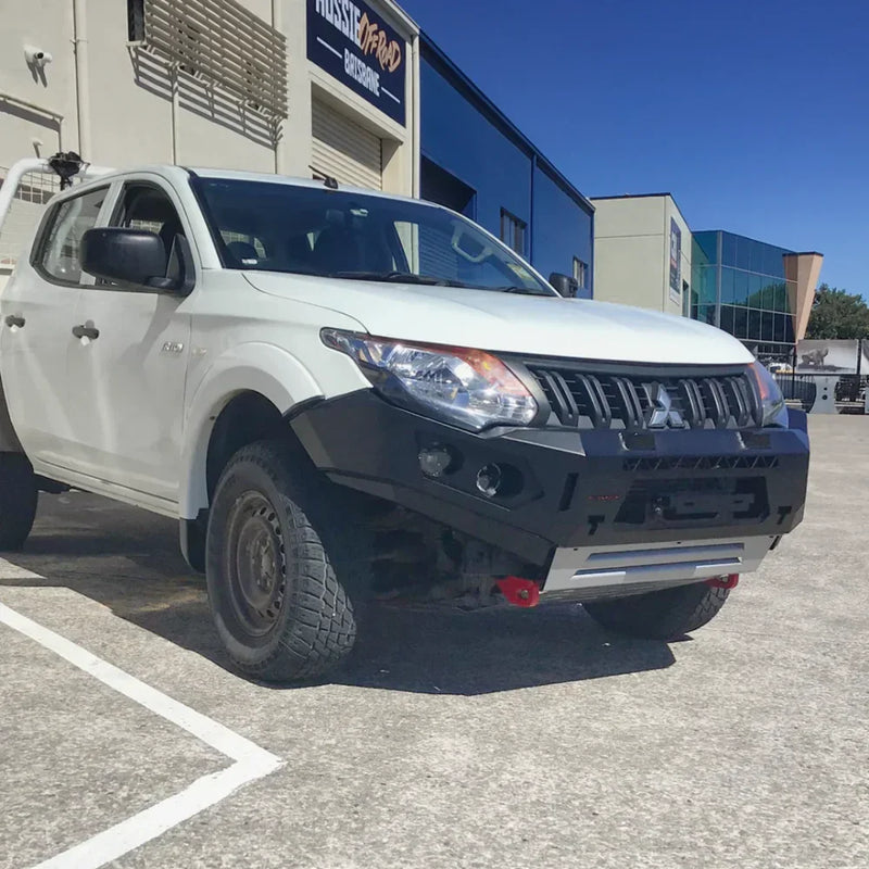 Load image into Gallery viewer, Rockarmor Gt Steel Hoopless Bullbar Combo- Mitsubishi Mq Triton (Full Bar Replacement)
