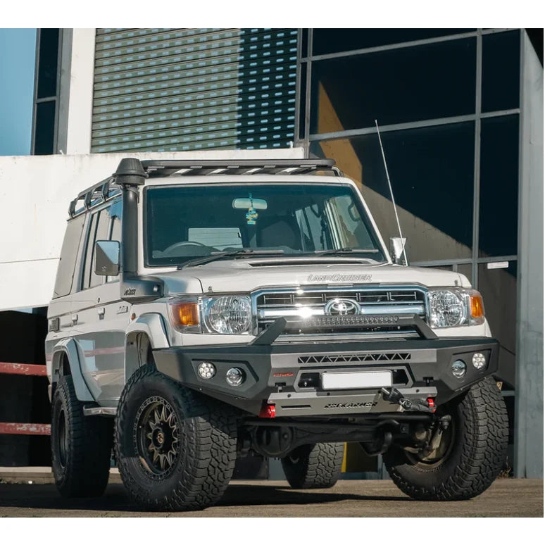 Load image into Gallery viewer, White Toyota Land Cruiser with off-road modifications featuring Rockarmor Gt steel hoopless bullbar
