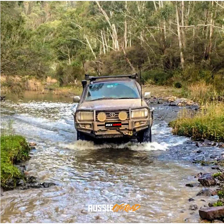 Load image into Gallery viewer, Rockarmor Premium Bullbar Frontal Combo To Suit Toyota Landcruiser Fj105 1998-2002 (Live Axle)(Full Bar Replacement)
