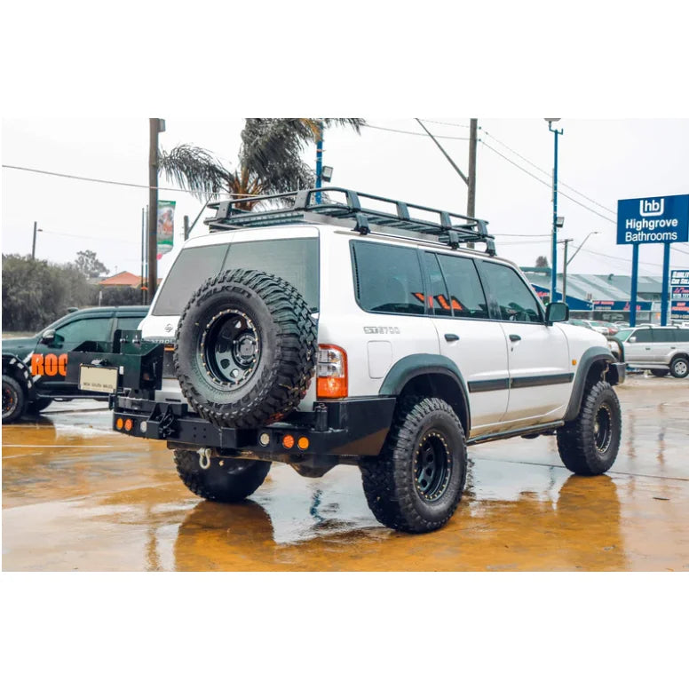 Load image into Gallery viewer, White off-road vehicle with wheel carrier and spare wheel mount, suitable for Nissan Patrol Y61
