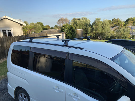 Toyota Isis - CRUZ Roof Racks 2 bar kit